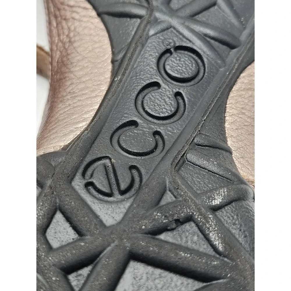 ECCO Sandals Shoes Womens Size 9.5 Metallic Bronze Leather Strappy Comfort Ankle